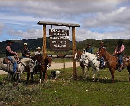 Готель Parade Rest Ranch Вест-Йеллоустоун Екстер'єр фото